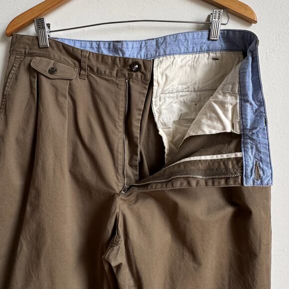 BEAMS PLUS 2 Pleats Tapered Twill Pants in Olive - Picture 5 of 8